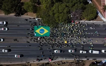 Nem Trump salvou: atos pró-Bolsonaro fracassam e viram piada nas redes