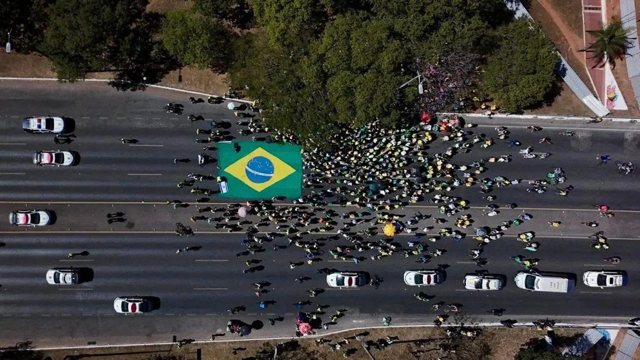 Nem Trump salvou: atos pró-Bolsonaro fracassam e viram piada nas redes