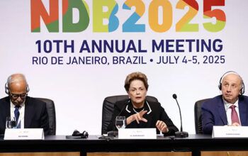 Ninguém quer assumir lugar dos Estados Unidos, diz Dilma Rousseff