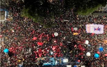 Ato da esquerda levou mais gente à Paulista do que Bolsonaro, diz USP