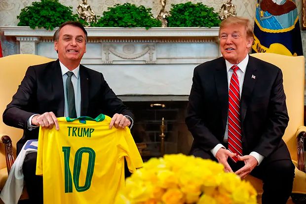 Trump cita Bolsonaro em ordem executiva que definiu tarifaço ao Brasil
