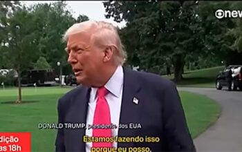 Trump debocha do tarifaço imposto ao Brasil:  ‘Taxei porque eu posso’