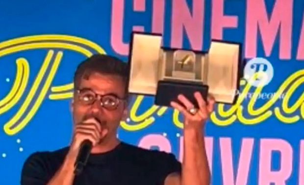 Wagner Moura recebe prêmio de “Melhor Ator” em Paris