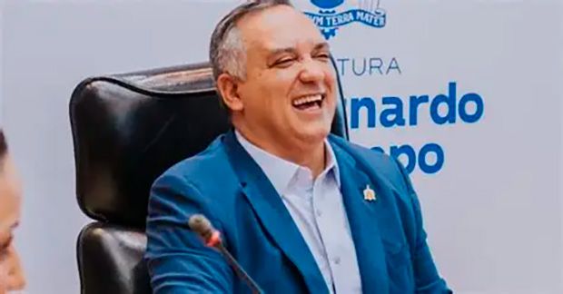 Alvo da PF, prefeito de São Bernardo coloca tornozeleira e é afastado por suspeita de corrupção