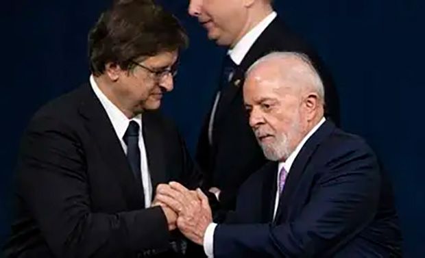 Lula assina recondução de Gonet ao cargo de procurador-geral da República