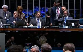 Senado é liberado e aprova isenção de IR para até 2 salários mínimos