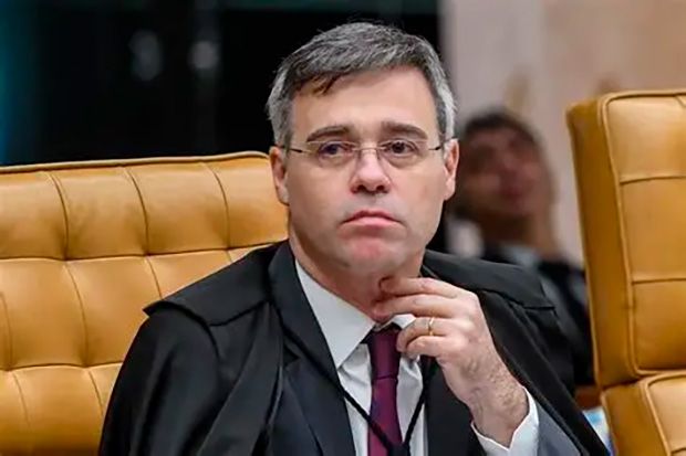 STF condena Zambelli a 5 anos e 3 meses de prisão por porte ilegal de arma