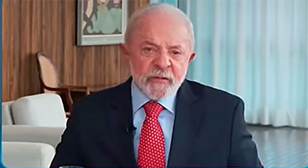 A regulação das redes vai ser feita “doa a quem doer”, diz Lula