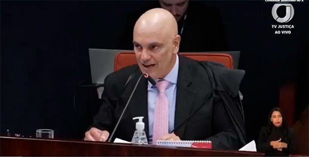 “Brasil quase voltou à ditadura porque um grupo não sabe perder”, diz Moraes