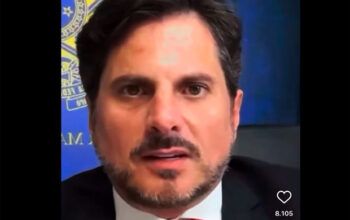 Do Val diz que alertou Fux sobre sanções se não “salvar Bolsonaro”