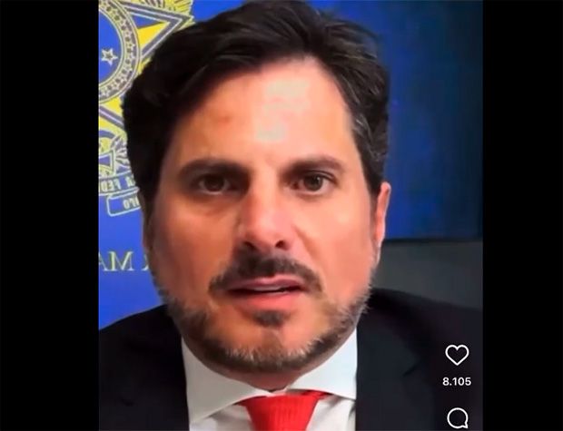 Do Val diz que alertou Fux sobre sanções se não “salvar Bolsonaro”