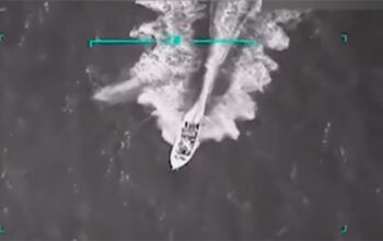 EUA atacam barco no Caribe que dizem ser do tráfico; 11 pessoas morreram