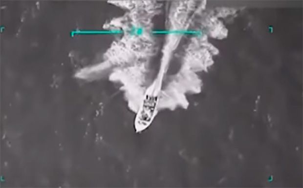 EUA atacam barco no Caribe que dizem ser do tráfico; 11 pessoas morreram