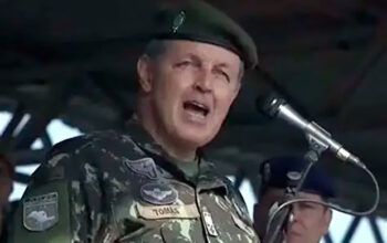 EUA estuda tirar visto do comandante do Exército, general Tomás