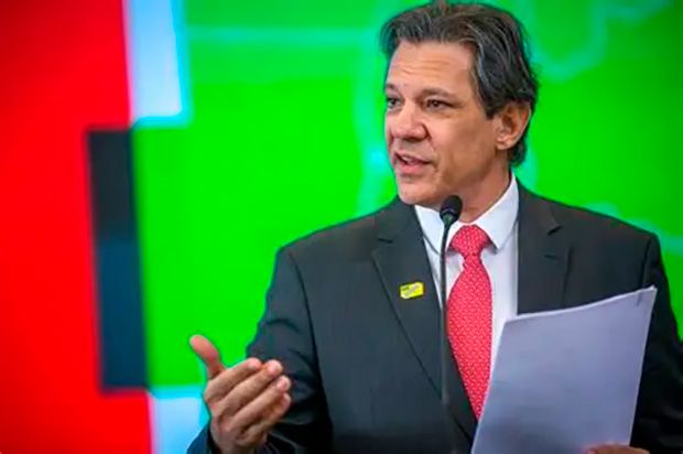 Haddad prevê queda dos juros "em breve" e 2026 "muito melhor"