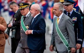 Lula recebe nesta sexta-feira, 05, os comandantes das Forças Armadas e ex-comandantes de seus dois primeiros mandatos