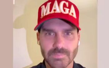 Manipulador, Eduardo Bolsonaro é desmentido por jornalista do  New York Times