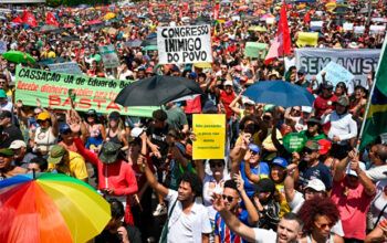 Museu da República vira palco de protesto contra a PEC da Blindagem