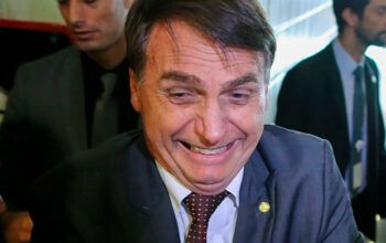 Músicas “anti-Bolsonaro” batem recordes de streaming nas plataformas; ouça