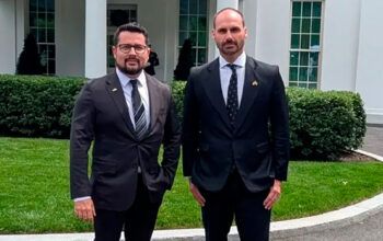 PGR denuncia Eduardo e Paulo Figueiredo ao STF por coação da Justiça