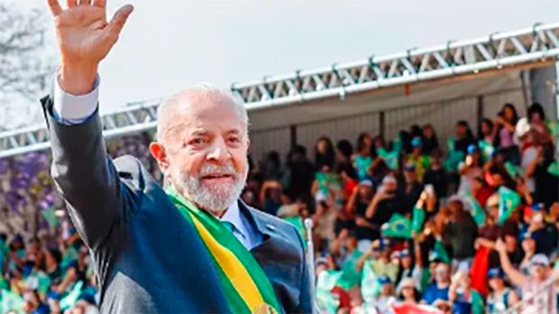 Presidente Lula participa de desfile do 7 de setembro na Esplanada dos Ministérios