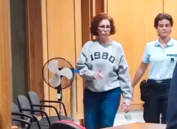 Zambelli reclama de presídio na Itália e diz que já desmaiou três vezes