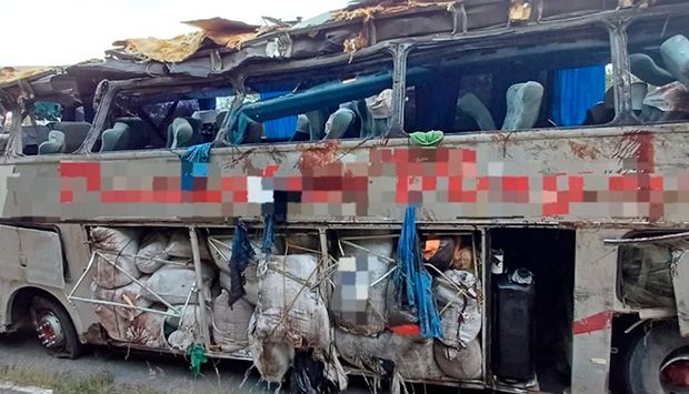 Acidente com ônibus deixa ao menos 15 mortos na BR-423, em Pernambuco