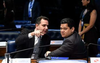 Alcolumbre aposta em “estratégia” para convencer Lula a indicar Pacheco ao STF