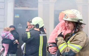 Ataque russo com mais de 400 mísseis e drones atinge jardim de infância na Ucrânia; 7 morreram