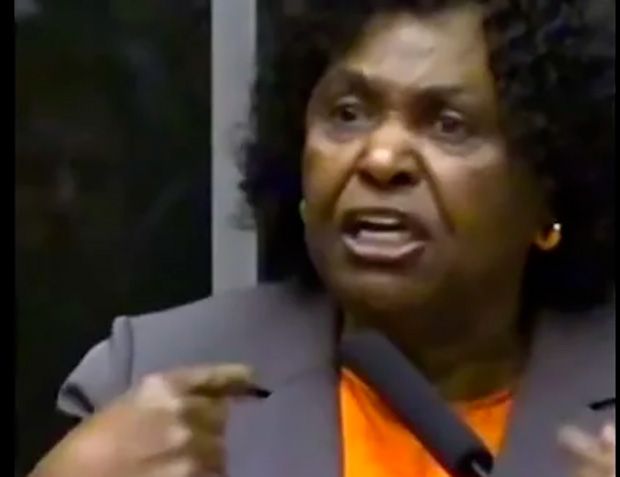 "Se há uma pessoa que não é inocente no Estado do Rio de Janeiro é o governador do estado, dispara  indignada  Benedita