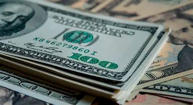 Bolsa bate recorde e dólar cai após encontro entre Lula e Trump