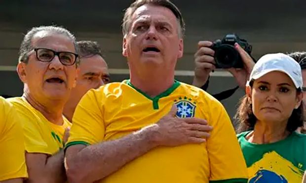 Bolsonaro tem até esta segunda para recorrer de condenação no STF