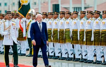 “Cabeça erguida é mais importante do que um Nobel”, diz Lula na Malásia