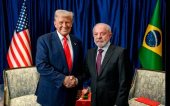 Casa Branca publica foto do encontro: 'Grande honra', diz Trump