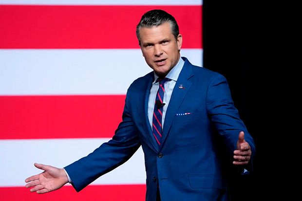 Chefe da Defesa dos EUA ataca “generais gordos” e diversidade em reunião militar