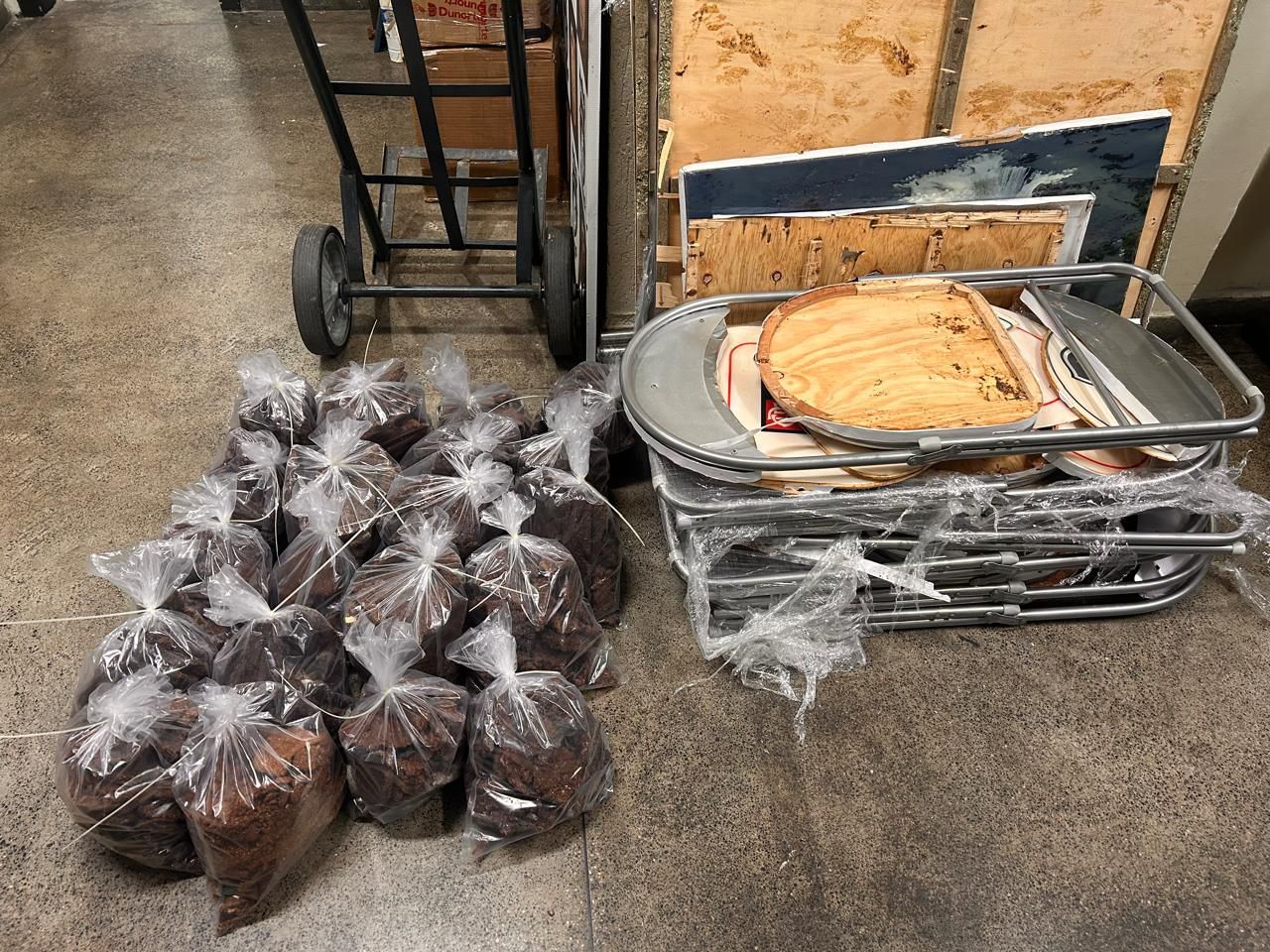 Cocaína negra avaliada em R$ 19,5 milhões é apreendida em casa de luxo na Ponta Negra de Manaus