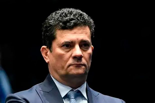 Com voto de Dino, STF forma maioria para manter Moro réu por calúnia contra Gilmar Mendes