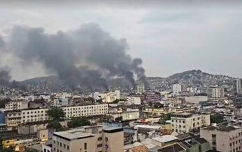 Comando Vermelho ataca polícia com drones e bombas no Alemão