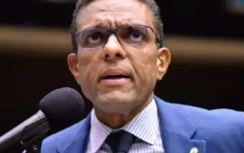Deputado Otoni de Paula diz que fiéis de sua igreja morreram em chacina no Rio
