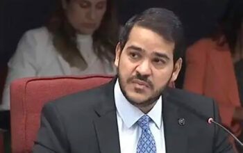 Favorito para STF, Messias faz post enigmático: “Blowin’ in the Wind”