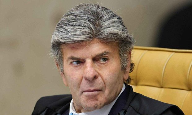 Fux vota para absolver todos os réus de núcleo da desinformação