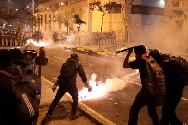 Novo presidente do Peru fala em decretar emergência após protestos