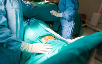 Paciente fica três anos com compressa esquecida no abdômen após uma cirurgia em um hospital público