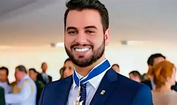 PF diz que Filipe Martins simulou entrada nos EUA e pede inquérito