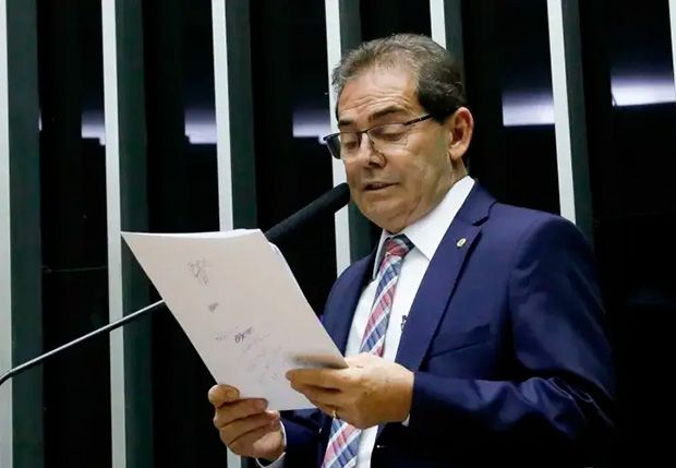 Projeto da dosimetria perde força na Câmara um mês após urgência aprovada