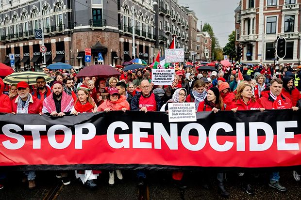 Protesto em Amsterdã contra genocídio em Gaza reúne 250 mil pessoas