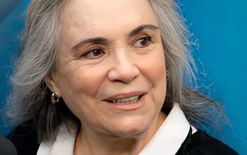 Regina Duarte começa a seguir Lula no Instagram