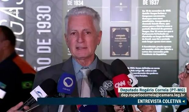 Rogério Correia incomoda bolsonaristas com foto de Lula e Trump na CPMI