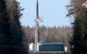 Rússia realiza exercício com armas nucleares um dia após adiamento de reunião entre Putin e Trump