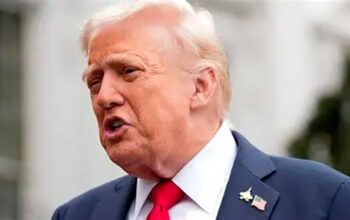 Trump manda Israel parar bombardeios em Gaza após Hamas aceitar parcialmente proposta de paz